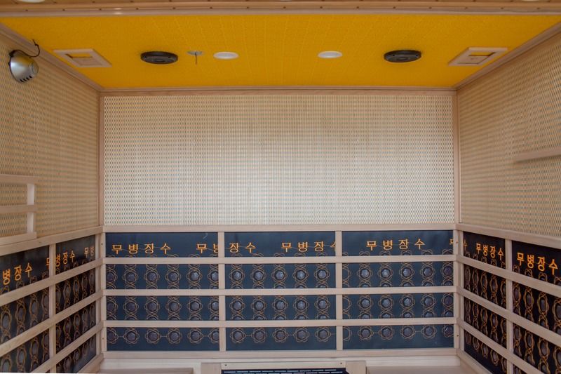 High Quality Traditional Durable Hemlock Sweat Vest Sauna Computer Control Panel Steam Sauna Room